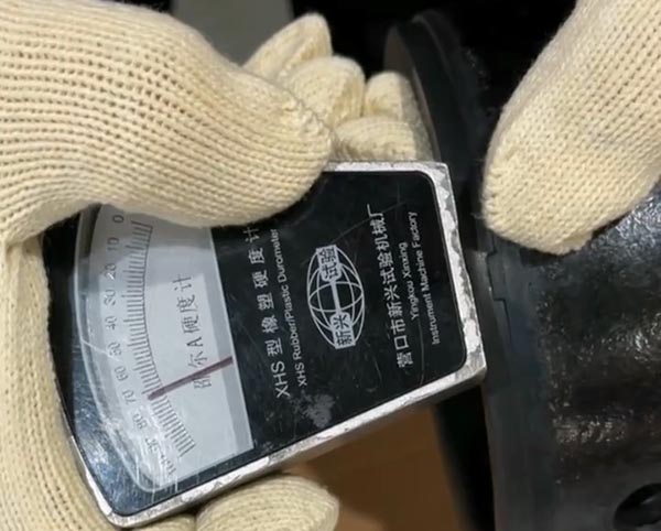 Rubber hardness (Shore hardness tester) test